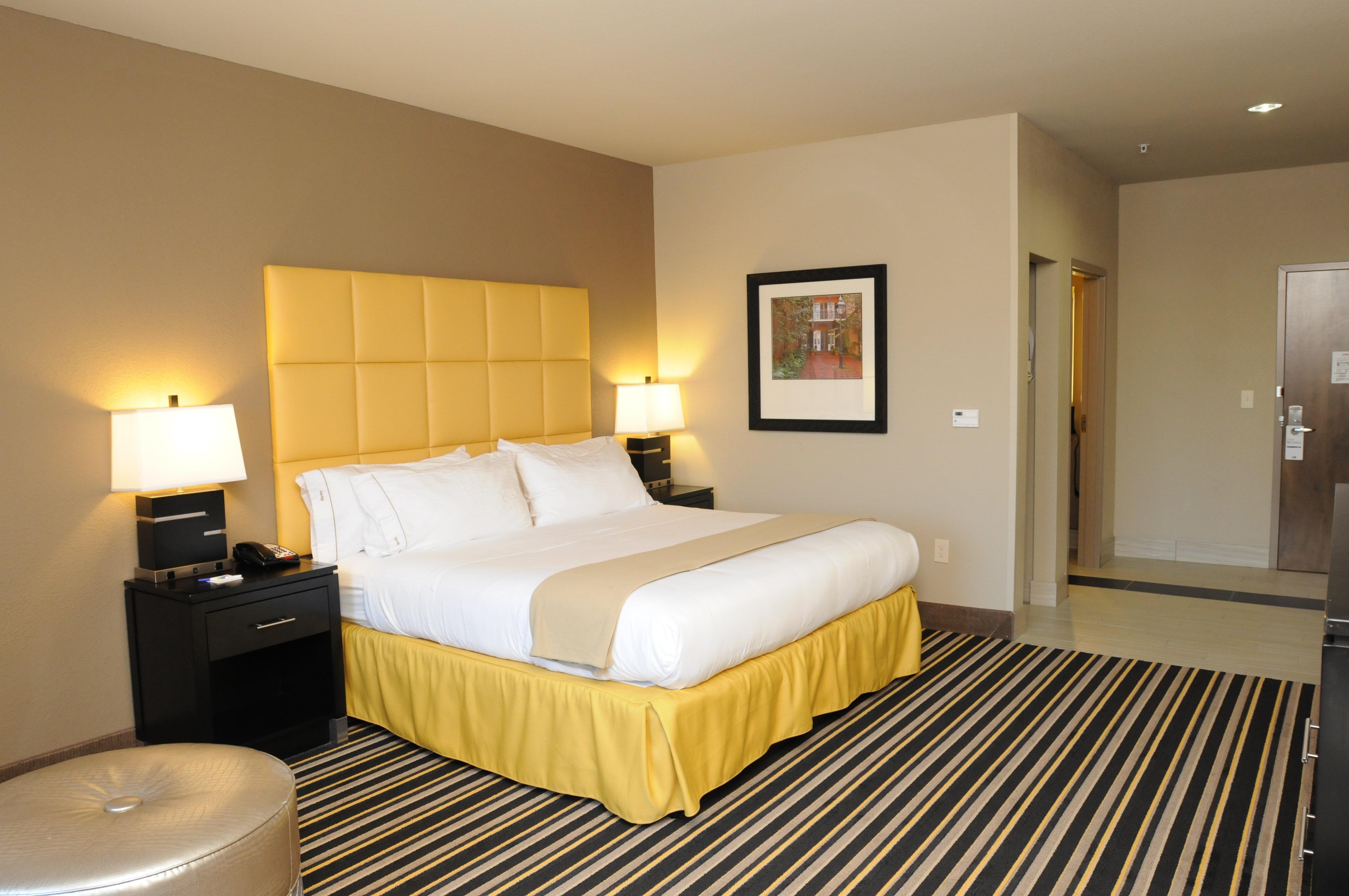 Holiday Inn Express Covington-Madisonville By Ihg מראה חיצוני תמונה